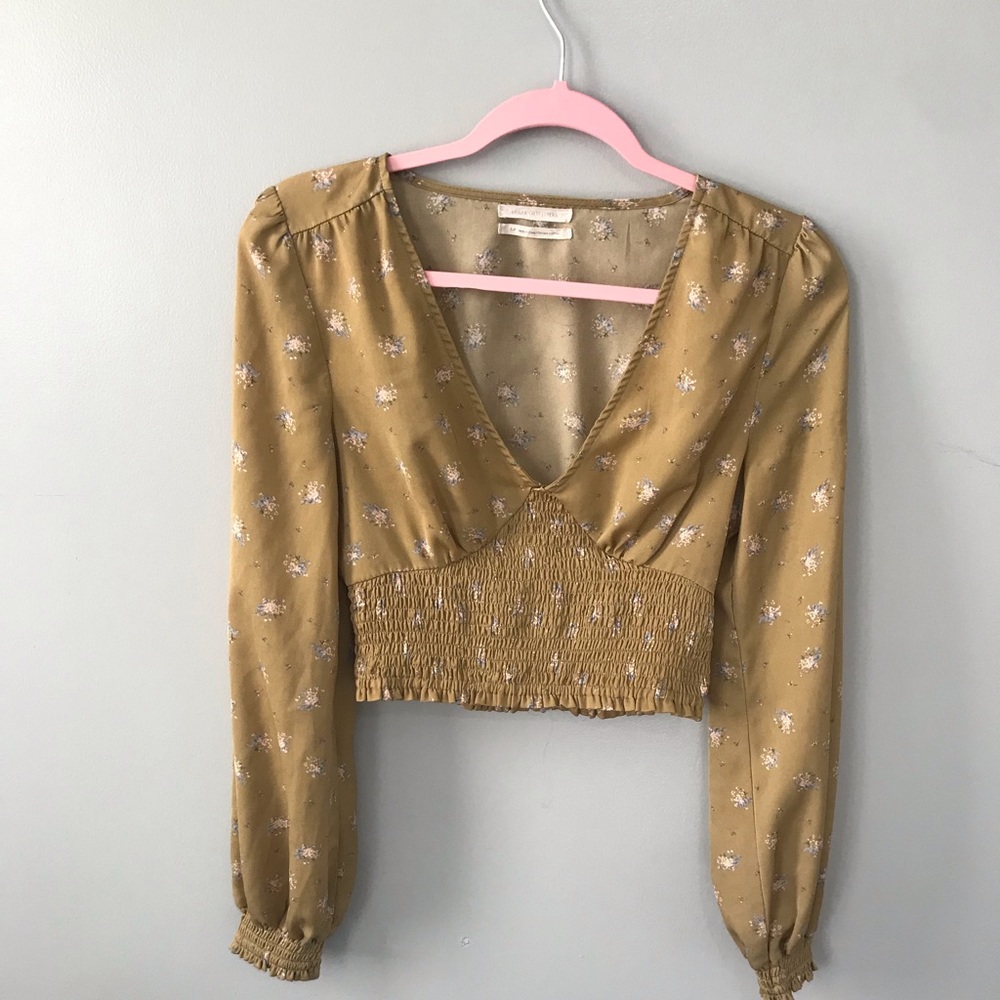 URBAN OUTFITTERS - floral long sleeve shirt